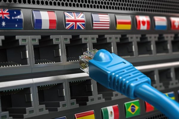 Quelle méthode utiliser pour mettre en place un réseau VPN site à site pour connecter deux bureaux distants?